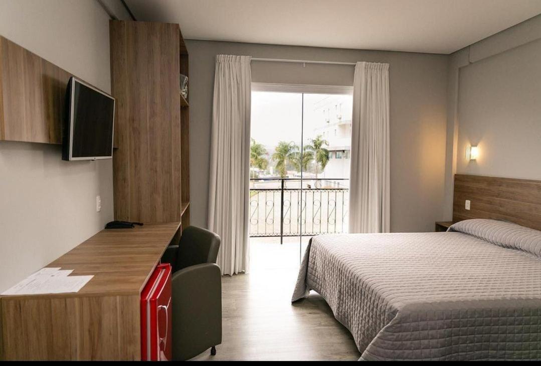 Hotel Bergozza 히우 두 술 외부 사진