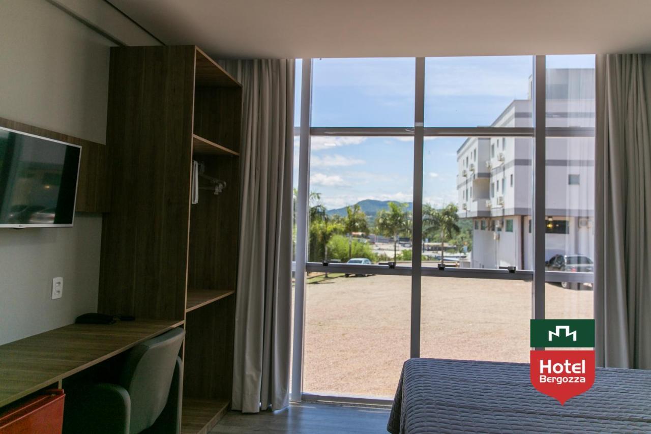 Hotel Bergozza 히우 두 술 외부 사진