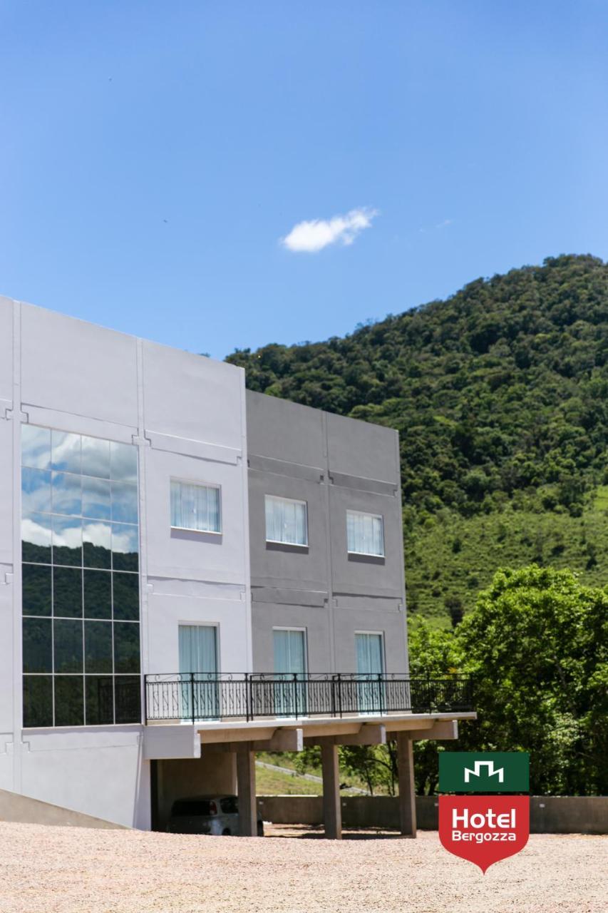 Hotel Bergozza 히우 두 술 외부 사진